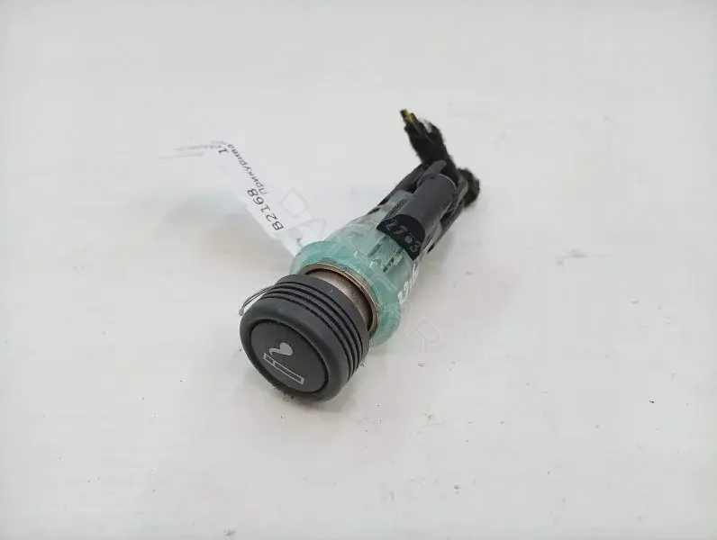 Прикуриватель 10449670