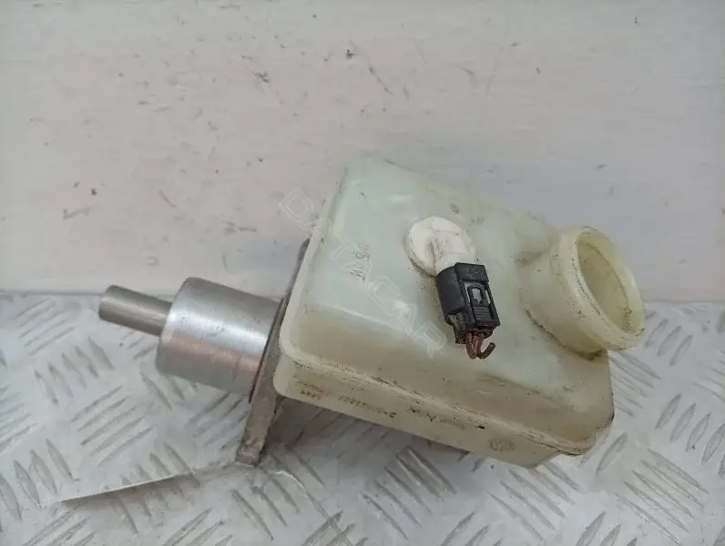 Главный тормозной цилиндр A1694300202