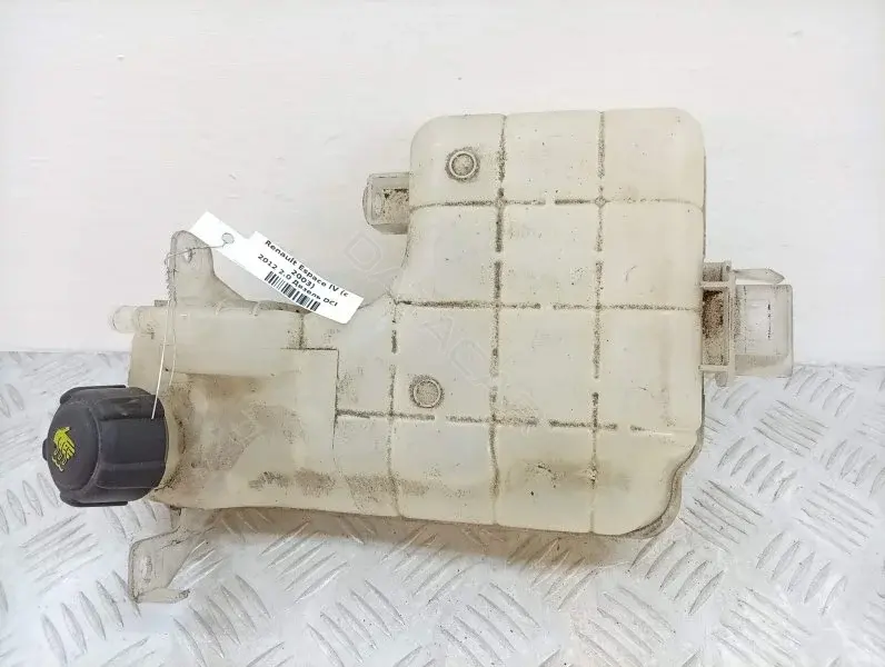 Расширительный бачок 8200544114