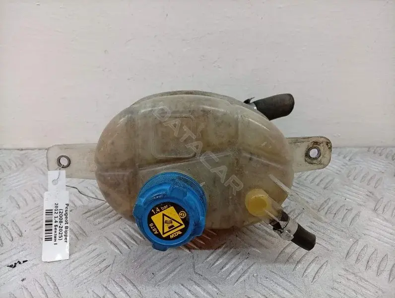 Расширительный бачок 10448582