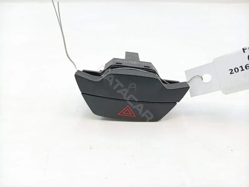 Кнопка аварийки BK3T13