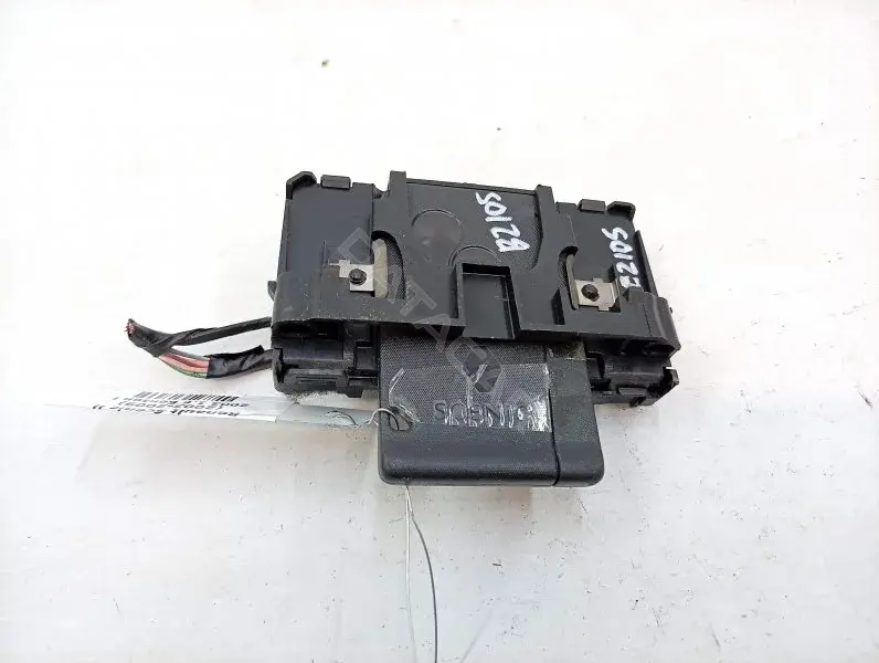 Замок зажигания 8200125077