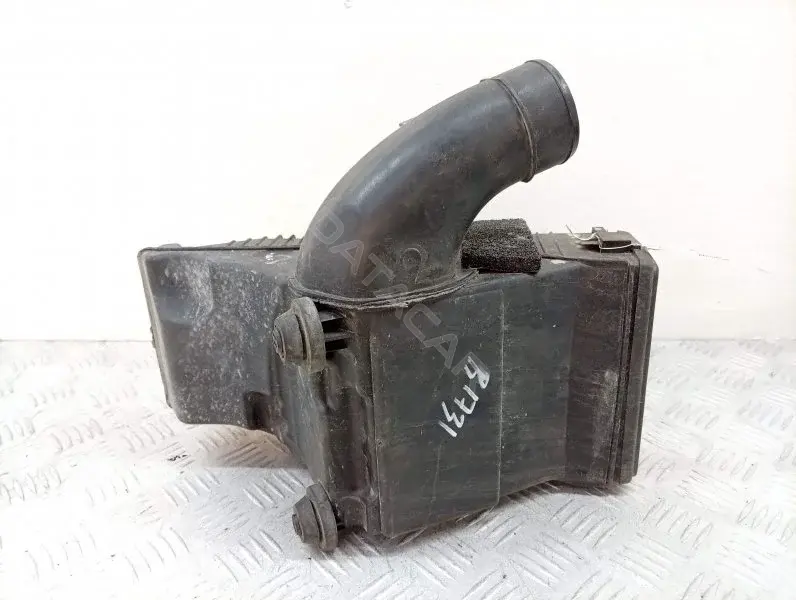 Корпус воздушного фильтра 8200396990