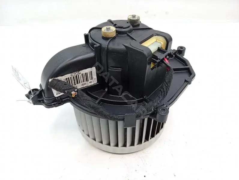 Моторчик печки 5G6928100