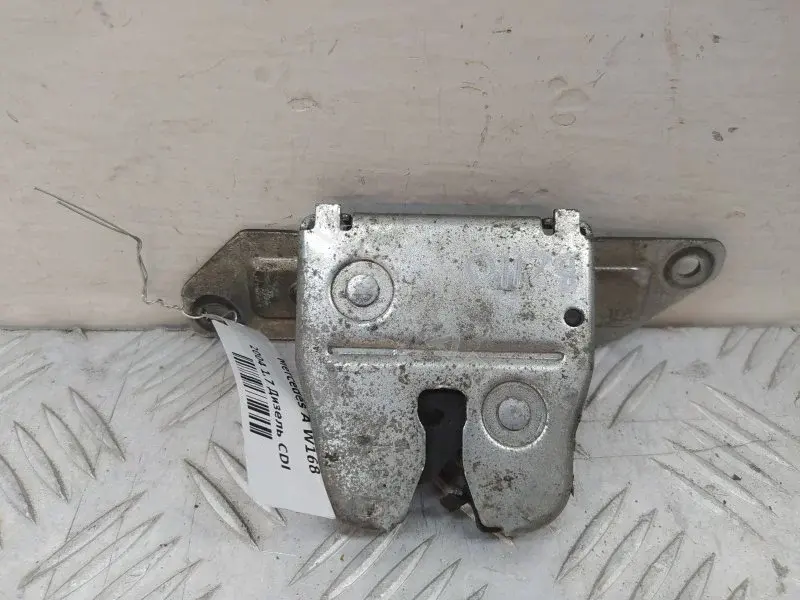 Замок крышки багажника A1687400336