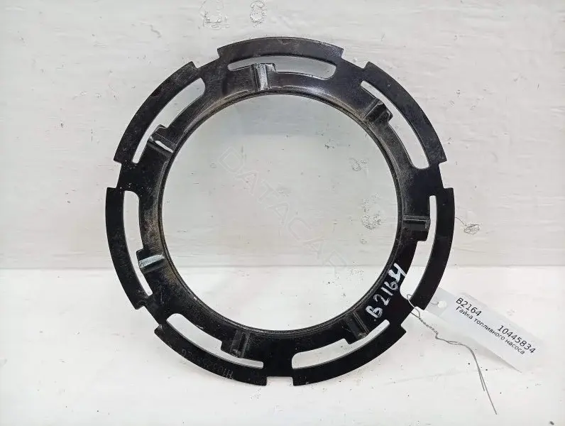 Гайка топливного бака H10325852