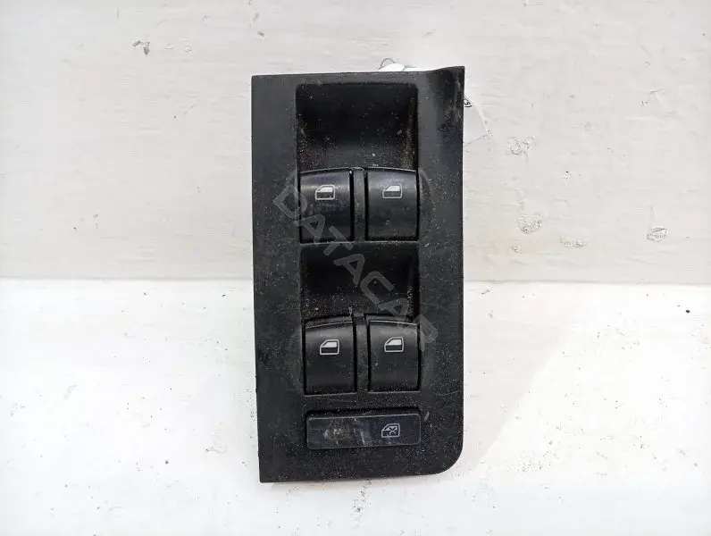 Блок управления стеклоподъемниками 4B0959851B