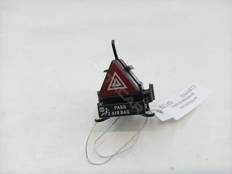 Кнопка аварийки 1698203610