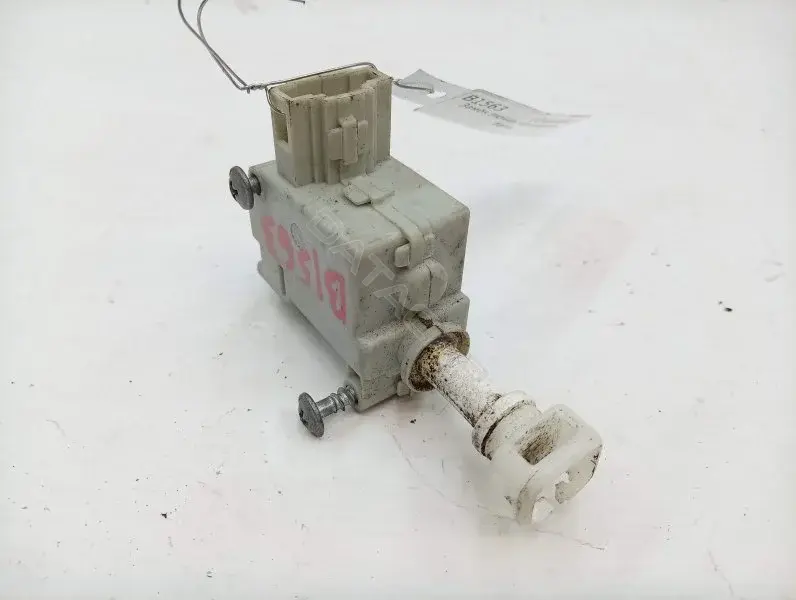 Замок лючка топливного бака 3C0810773