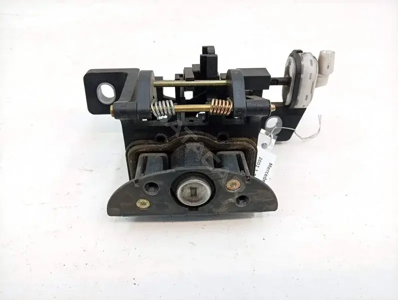 Ручка крышки багажника A1687400193