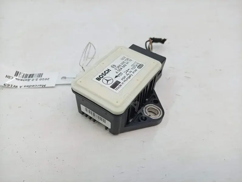 Датчик ускорения A0045429118