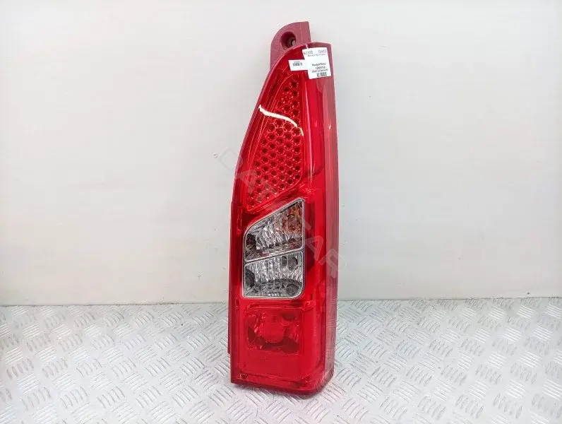 Задние фонари 9680545180