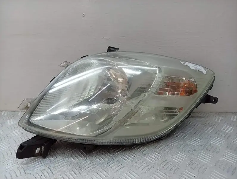 Фары 811100D120