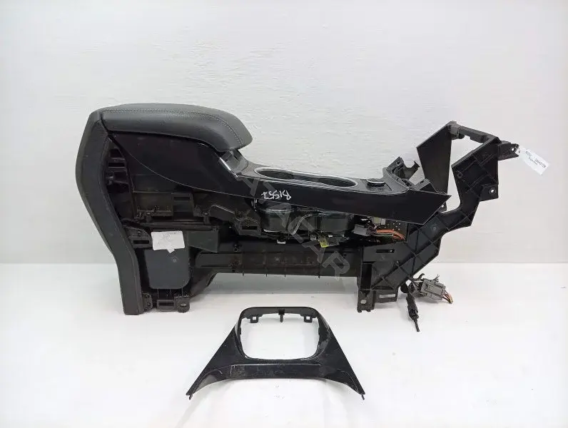 Подлокотник CJ54S045L92A
