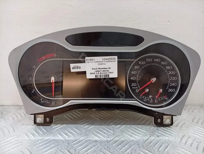 Панель приборов 8M2T10849VC