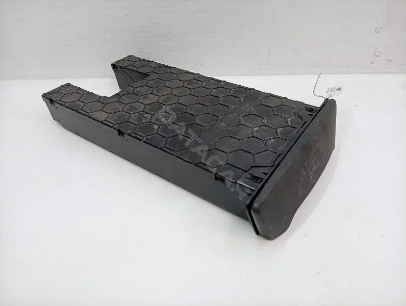 Бардачок 685601717R