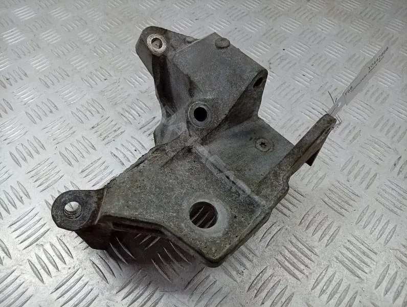 Кронштейн двигателя 6G926P096FC