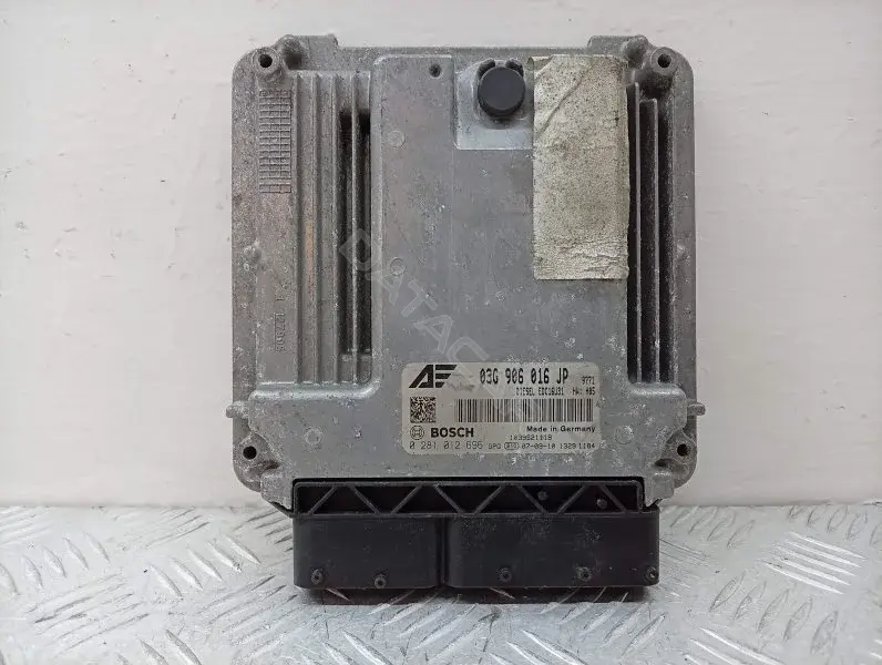 Блок управления двигателем 03G906016JP