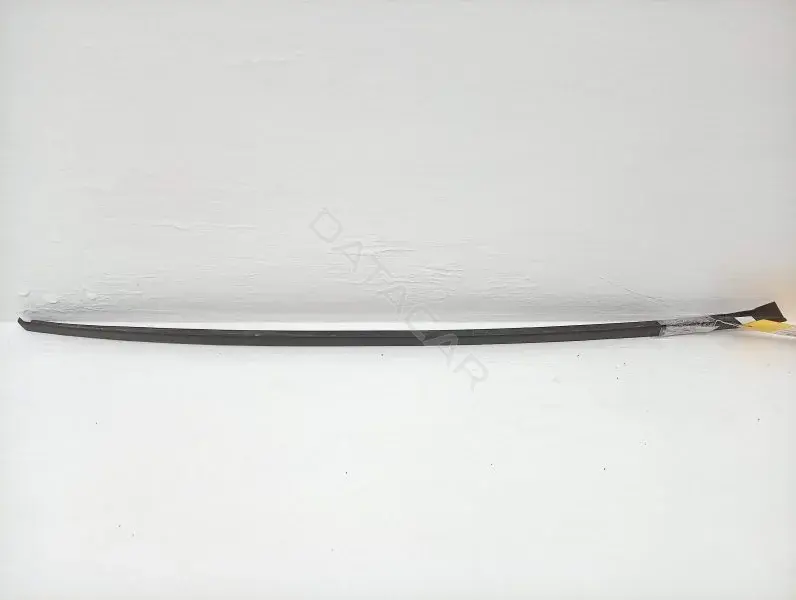 Молдинг лобового стекла 3C0854328B