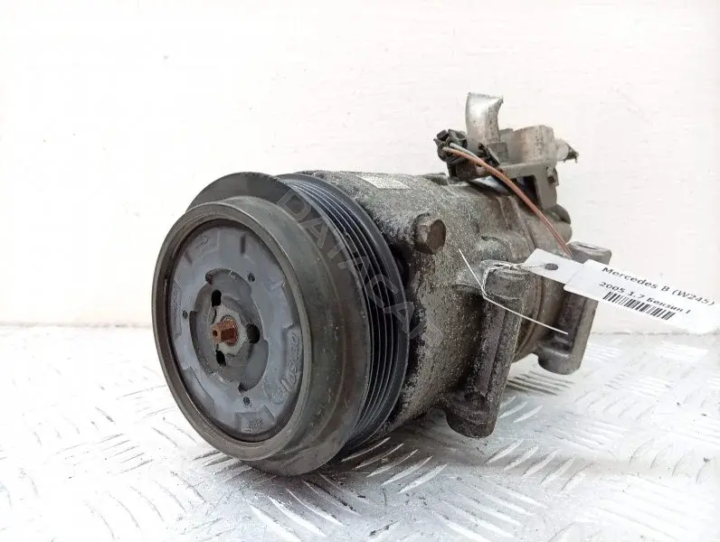 Компрессор кондиционера A0012309011