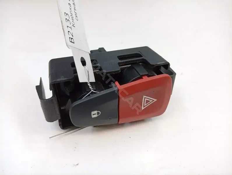 Кнопка аварийки 8200214896A