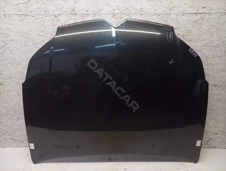 Капот 10440228