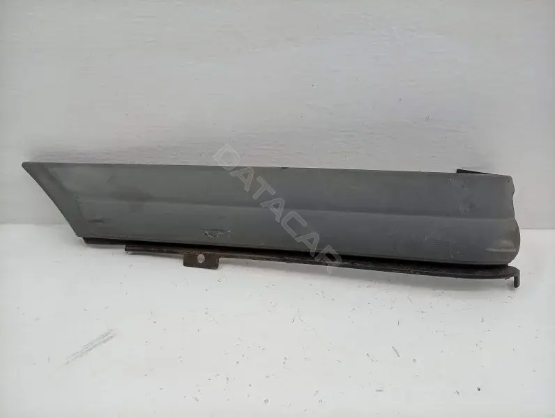 Молдинг крыла YC1529397ADW