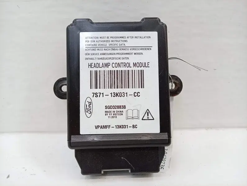 Блок управления светом 7S7113K031CC