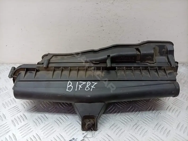 Корпус воздушного фильтра V760954680