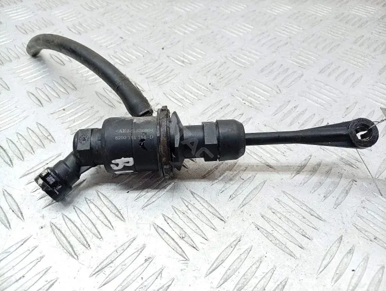 Главный цилиндр сцепления 8200151784D