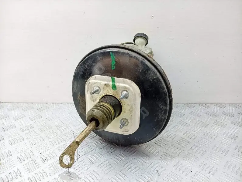 Вакуумный усилитель тормозов YC152B195CD