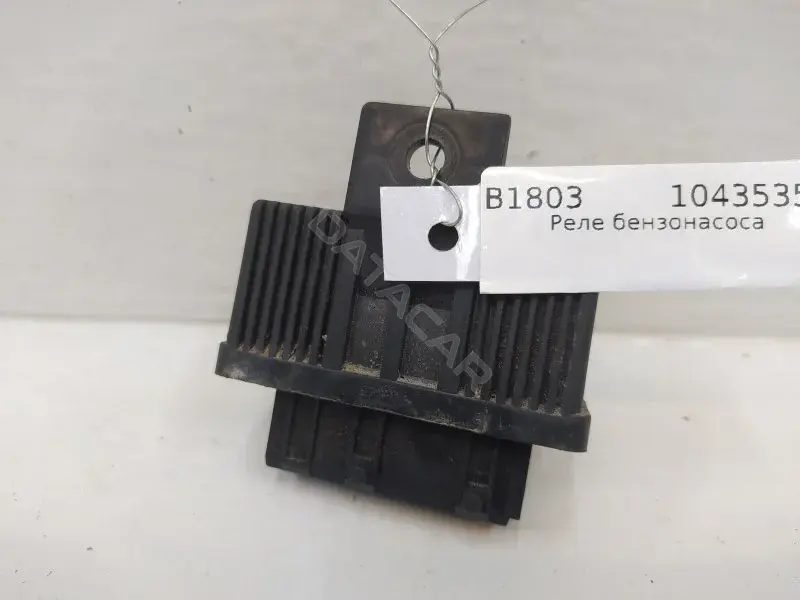 Реле топливного насоса 240107