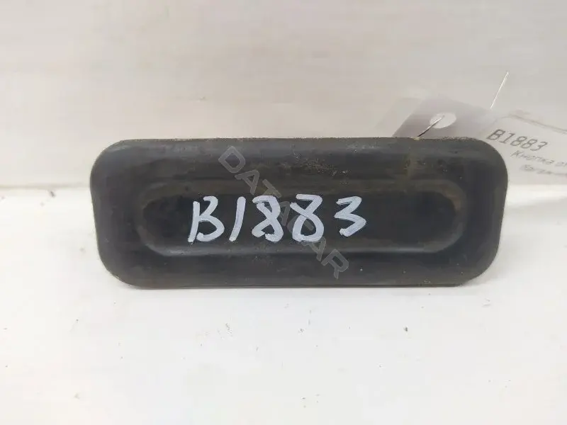 Кнопка крышки багажника 10433845