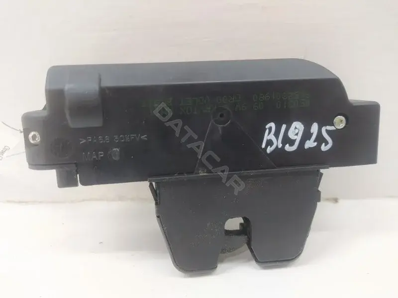 Замок крышки багажника 9652301980