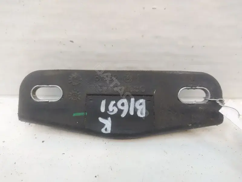 Направляющая сдвижной двери 1371034080