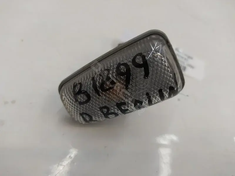 Повторитель передний 10430698