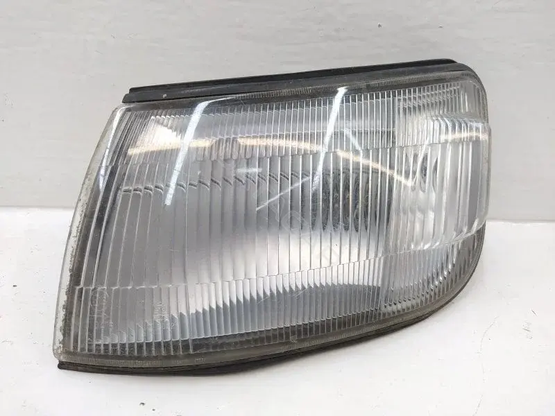 Поворотник 10430231