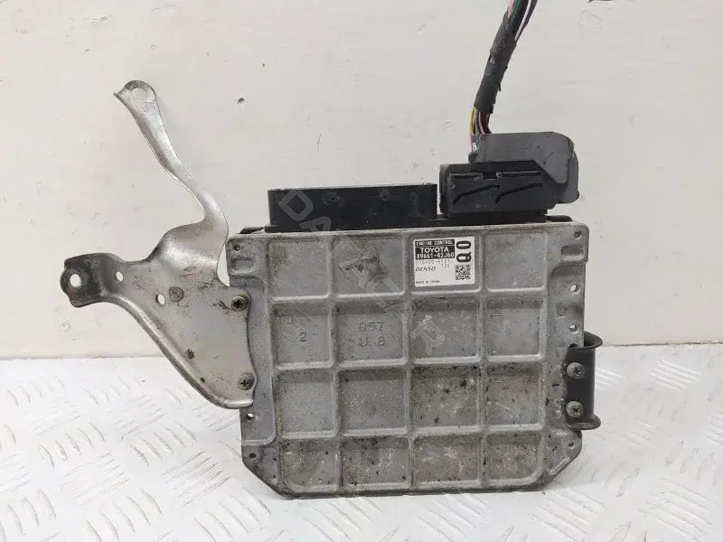 Блок управления двигателем 8966142J60
