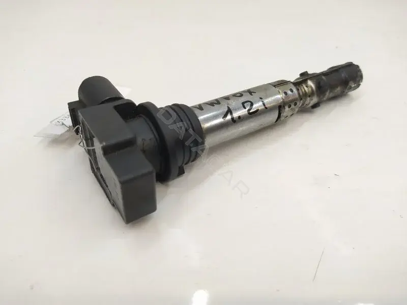 Катушка зажигания 03D905715A