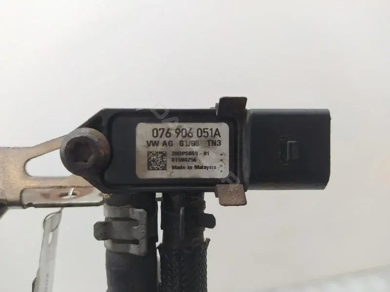 Датчик давления выхлопных газов 076906051A