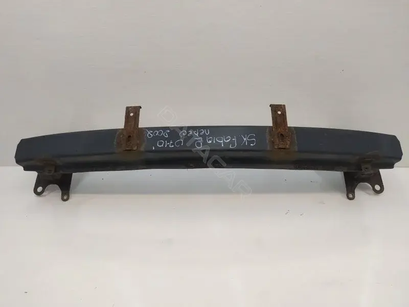 Усилитель бампера 5J0807559A
