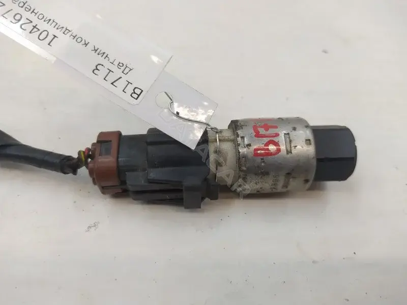 Датчик давления кондиционера 95BW19E561AA