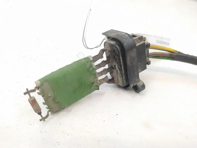 Резистор печки 3C1H18B647AA