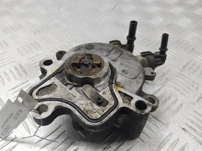 Вакуумный насос 4R8Q2A451AF