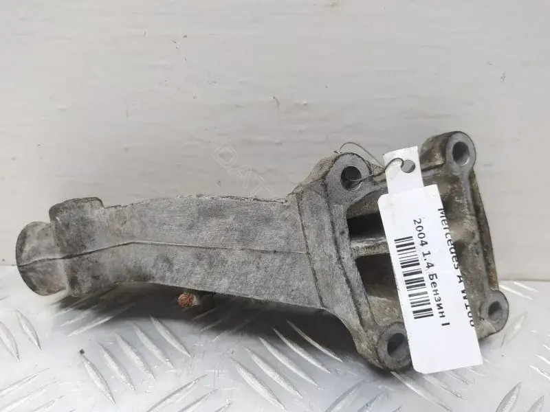 Кронштейн двигателя A1662230404