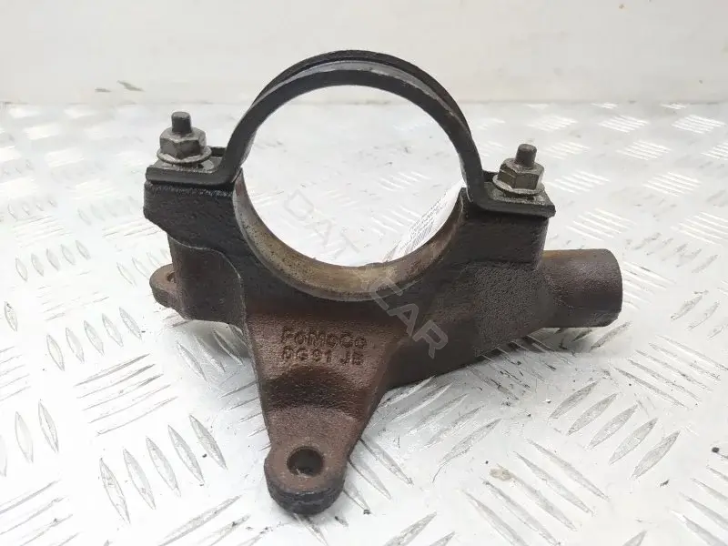 Кронштейн полуоси DG91JB