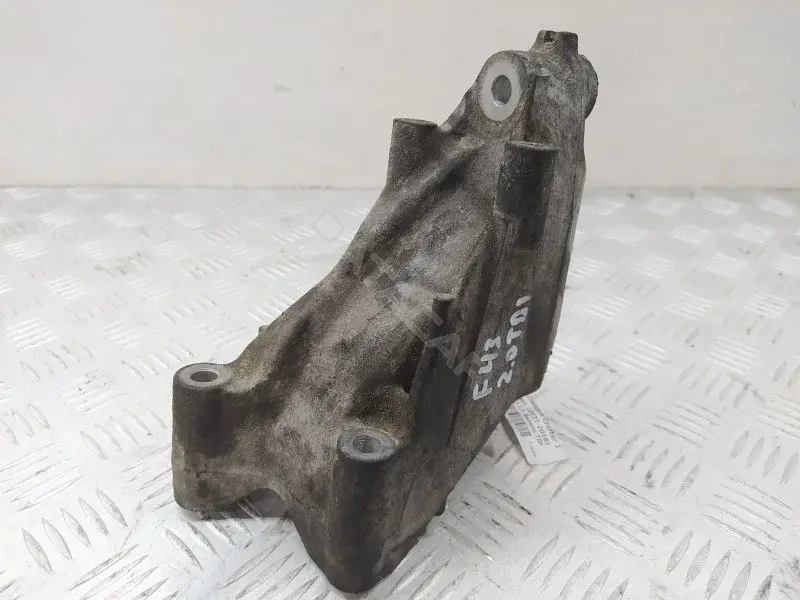 Кронштейн двигателя 03L199307A