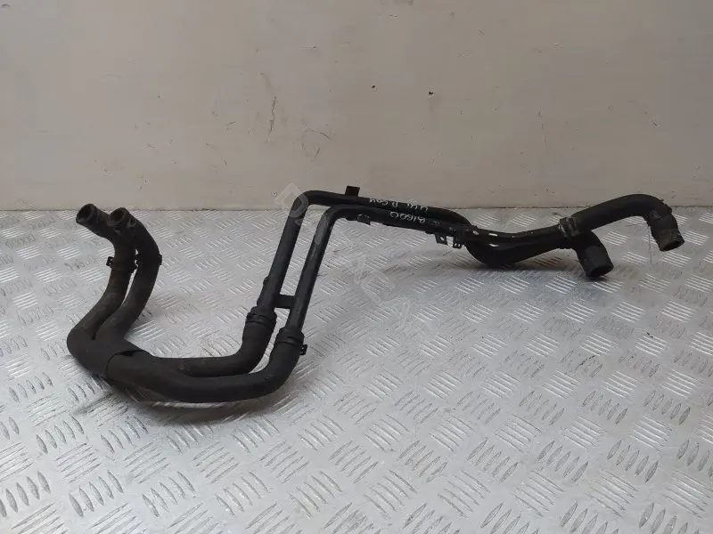 Патрубки системы охлаждения 7L5122073