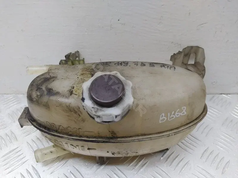 Расширительный бачок 8200595002