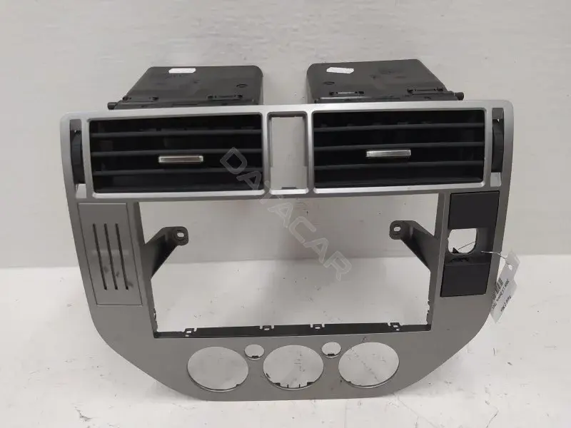 Дефлектор обдува салона 3M51R014L21AE